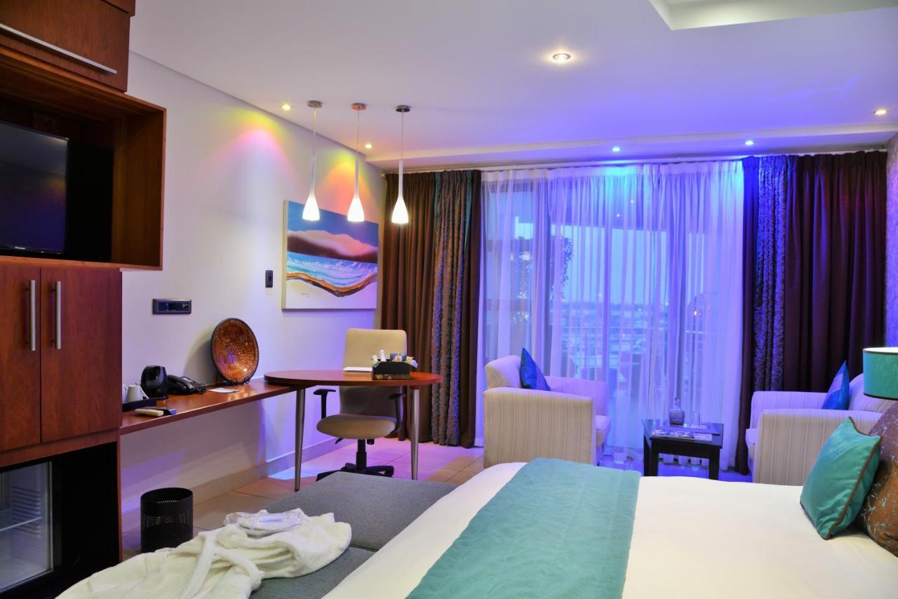 Bon Hotel Waterfront ริชาร์ดสเบย์ ภายนอก รูปภาพ