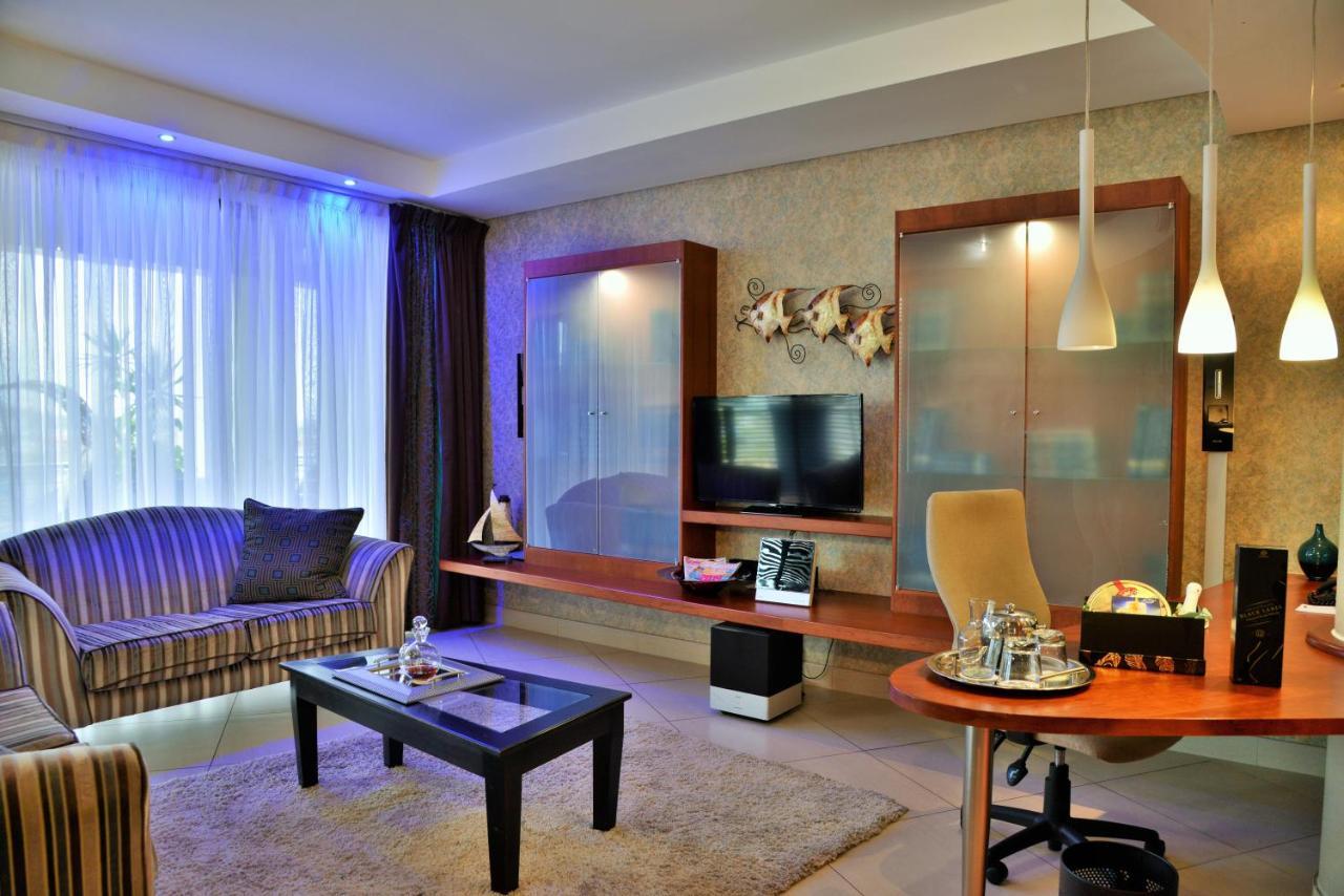 Bon Hotel Waterfront ริชาร์ดสเบย์ ภายนอก รูปภาพ